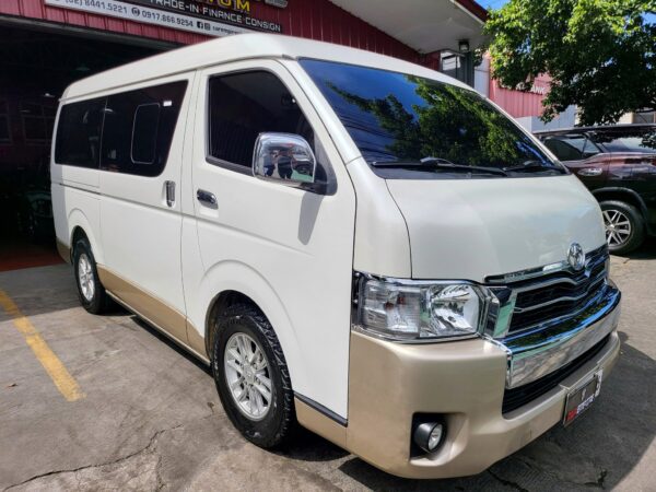 2018 Toyota Hiace Super Grandia 3.0 A/T - Image 8