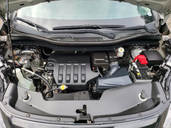 2024 Mitsubishi Xpander 1.5 GLS A/T - Image 9