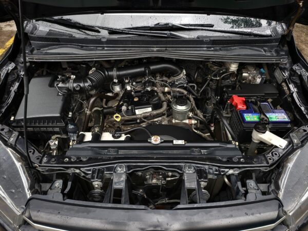 2019 Toyota Innova 2.0 E Gas A/T - Image 9