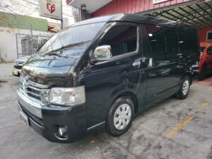 2017 Toyota Hiace Super Grandia 3.0 87K KM Casa Maintained A/T