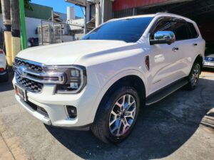 2023 Ford Everest 2.0 Titanium 4X4 W/ 4 Brand New Tires Worth 80K 46K KM Shop Maintained A/T