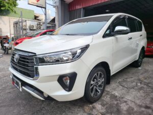 2023 Toyota Innova 2.8 G Diesel 22K KM Casa Maintained A/T