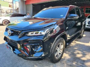 2018 Toyota Fortuner 2.4 G GR Look Diesel 73K KM Casa Maintained A/T