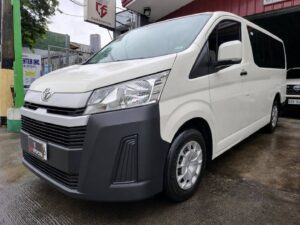 2021 Toyota Hiace Commuter 2.8 Deluxe 84K KM M/T