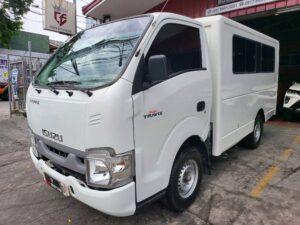 2022 Isuzu Traviz 2.5 L Utility Van 31K KM M/T