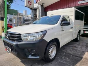 2020 Toyota Hilux 2.4 FX 4x2 W/ Rear 79K KM Casa Maintained M/T