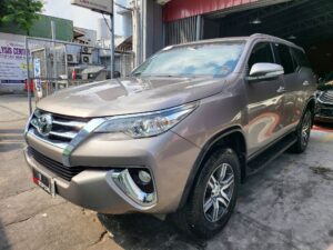 2019 Toyota Fortuner 2.4 G Diesel 45K KM Casa Maintained A/T