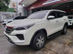2021 Toyota Fortuner 2.4 V Diesel 42K KM Casa Maintained A/T