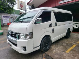 2019 Toyota Hiace Super Grandia 3.0 W/ Leather Seats 75K KM Casa Maintained A/T