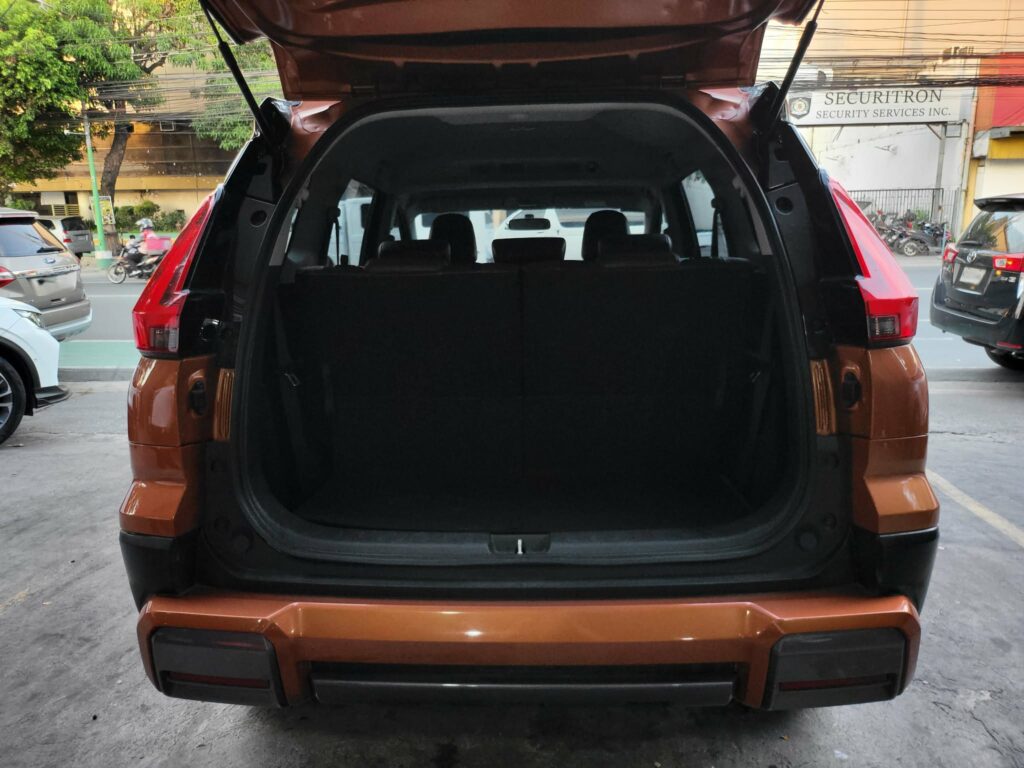 Waze Logo Sample 2026 Mitsubishi Xpander 1.5 Cross 11K KM Save 300k From Brand New A/T ...