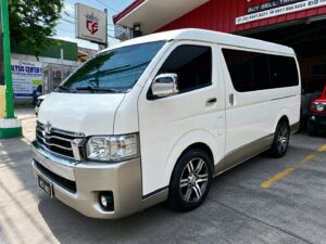 2018 Toyota Hiace Super Grandia 3.0 W/ Leather Seats 74K KM A/T